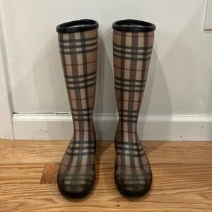 Burberry rain boots
